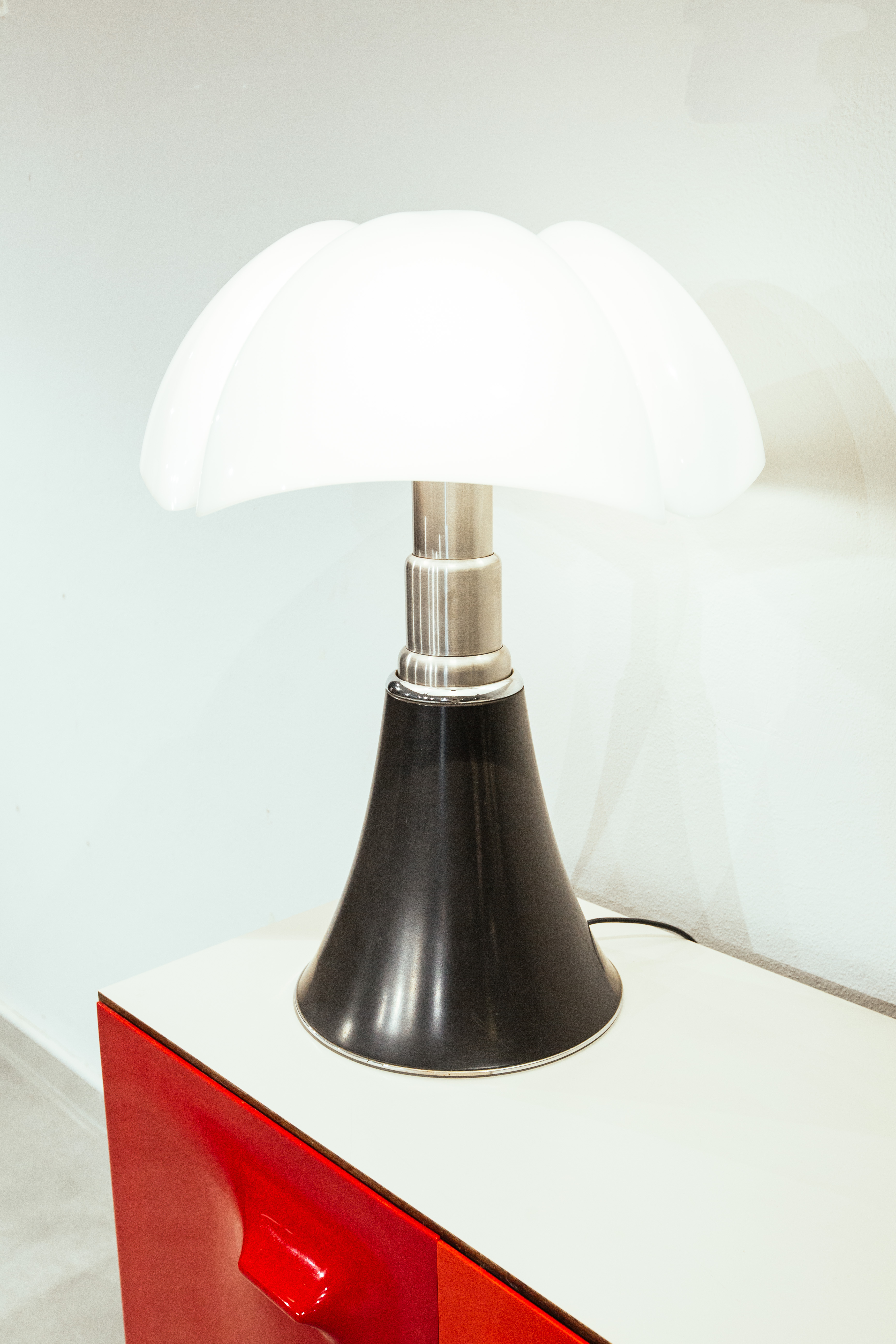 Pipistrello lamp by Gae Aulenti for Martinelli Luce, 1970s